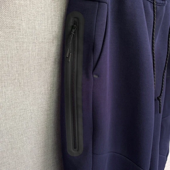 NIKE Tech Cotton Fleece Joggers – Men’s Sweatpants – MEDIUM – Navy Blue – NWT - Picture 4 of 10